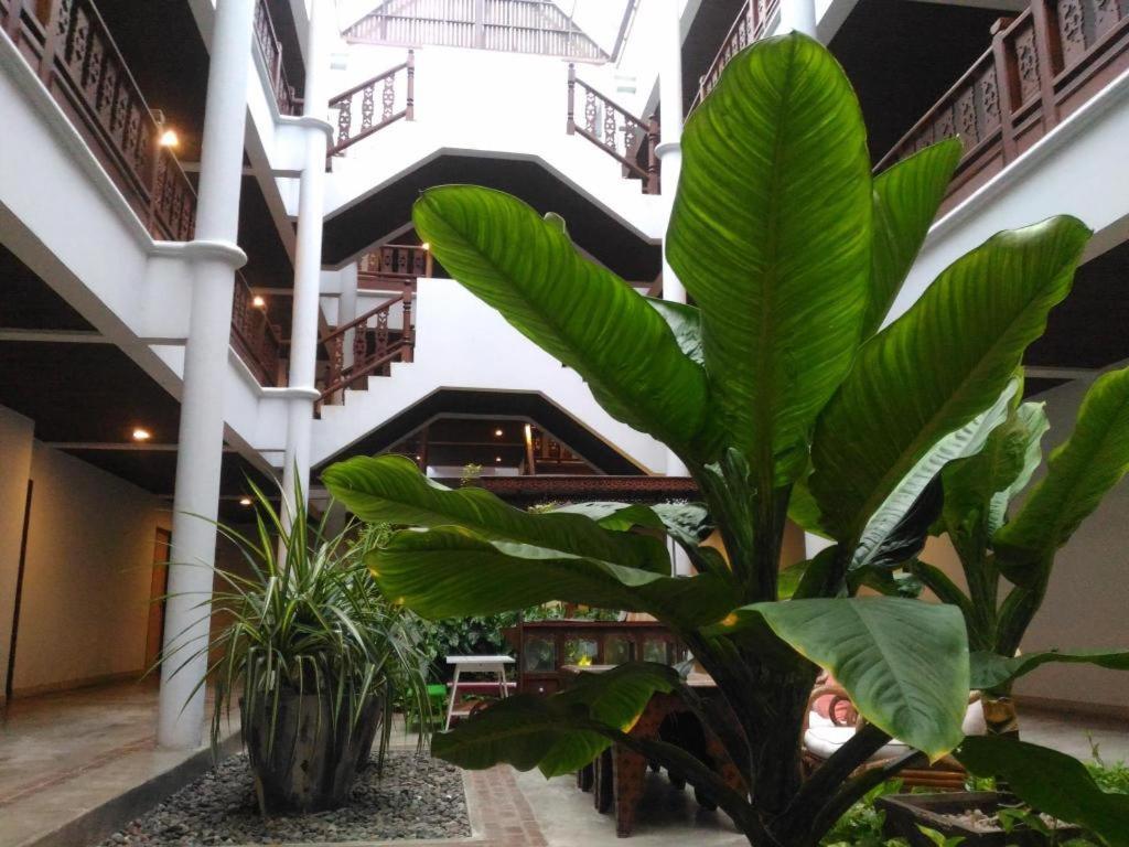Hotel Ramada By Wyndham Phuket Southsea Karon Exteriér fotografie