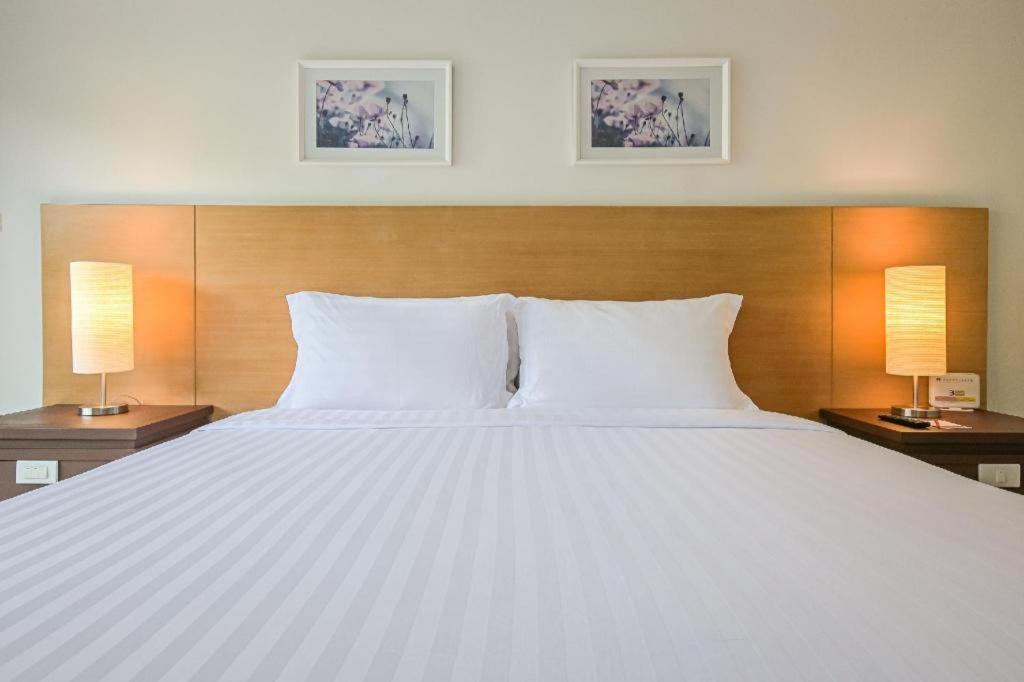 Hotel Ramada By Wyndham Phuket Southsea Karon Exteriér fotografie