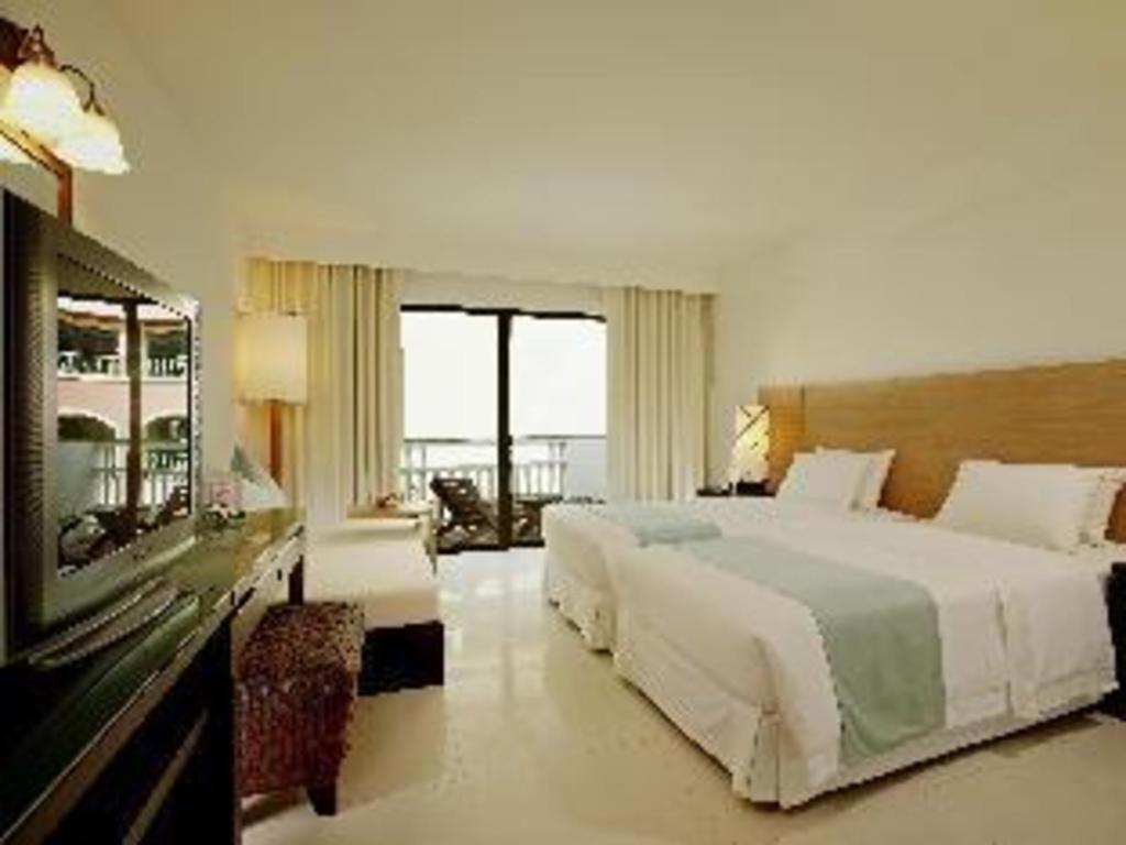 Hotel Ramada By Wyndham Phuket Southsea Karon Exteriér fotografie